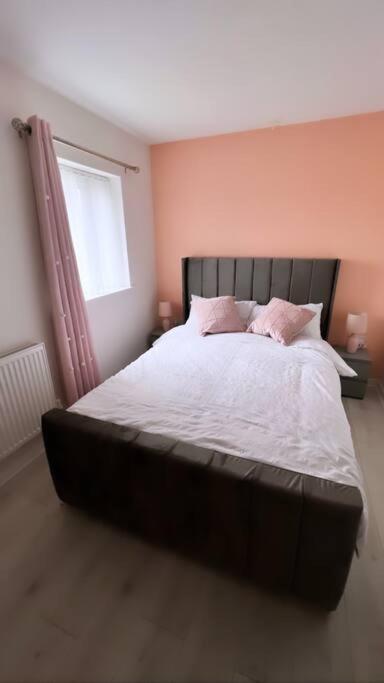 3 Stories, 5 Bedroom House In Prime Location With Balcony And Shared Garden Liverpool Exteriör bild