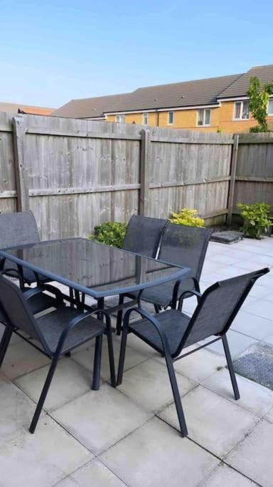 3 Stories, 5 Bedroom House In Prime Location With Balcony And Shared Garden Liverpool Exteriör bild